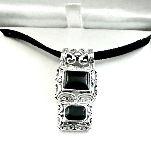 Worthington Jewelry - Worthington Silver & Black Pendant Necklace